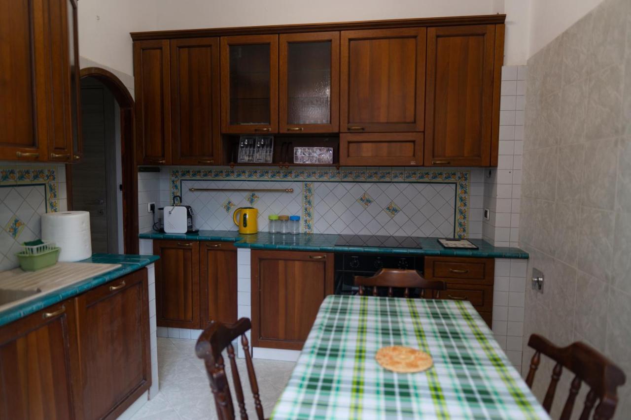 Pasqualina'S House, Rome